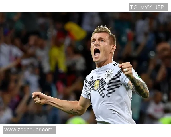 克罗斯：从中场指挥官到世界足球的璀璨明星之路