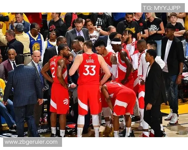 勇士与猛龙激战正酣直播吧精彩赛事全程回顾与分析